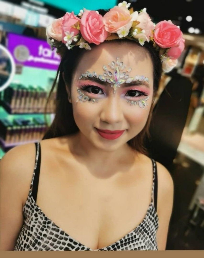 Makeup (Category: Makeup) located in Singapore. Submitted by superluckx (Listing ID 1250812196, Image 6). Description: Hi,I offer simple make up at affordable rates.