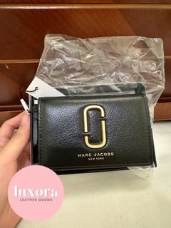 ON-HAND Marc Jacobs Bi-fold Wallet