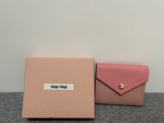 （分類：）位於 。 由 ding.ding.ar 提交（商品編號 1250889302，圖片 1）。簡介： 。