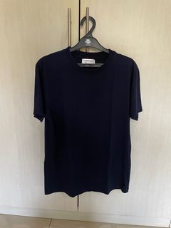 Navy tshirt