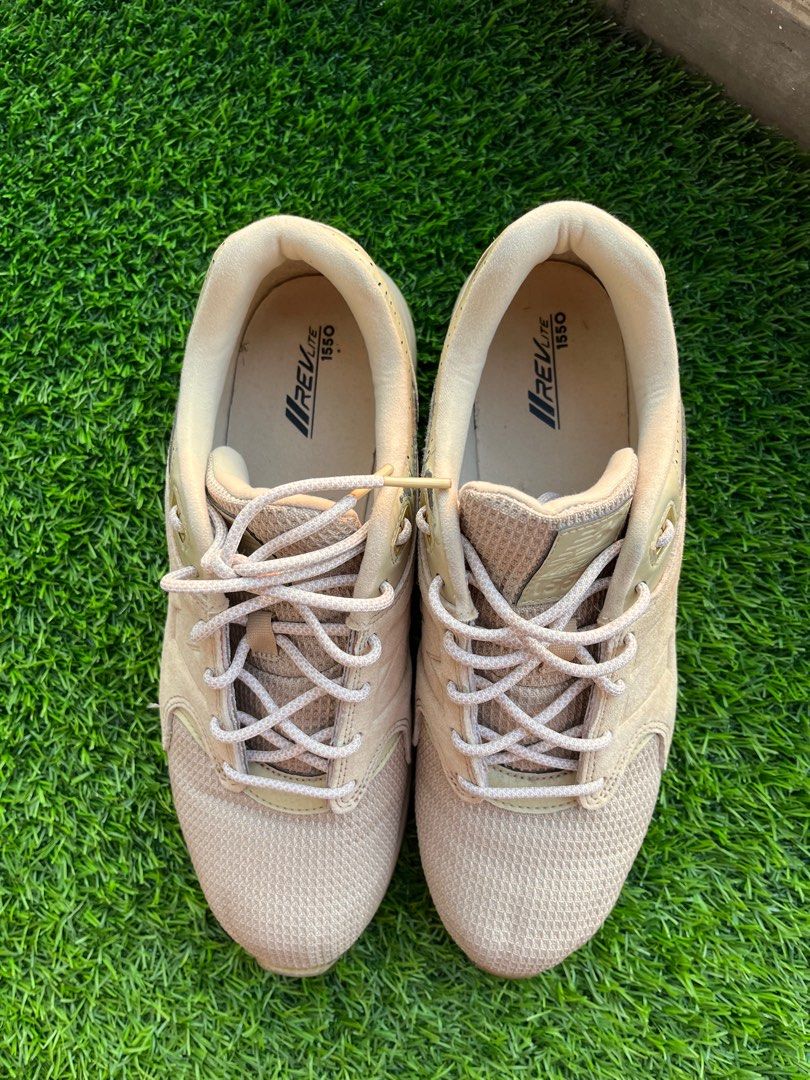 New balance 1550 Beige new arrivals
