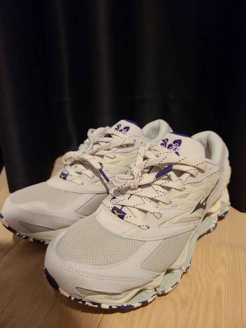 US10 MIZUNO SPORTSTYLE WAVE PROPHECY LS Carousell