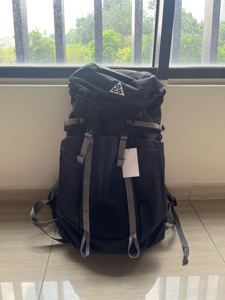 Nike ACG Backpack hiking 36L, Men's Fashion, Bags, Backpacks on Carousell