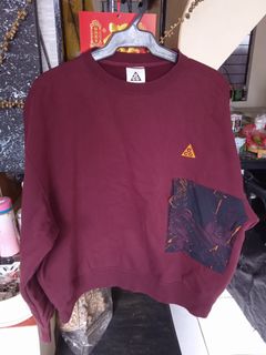 (Category: ) located in . Submitted by declutteredapparel (Listing ID 1250823196, Image 1). Description: .