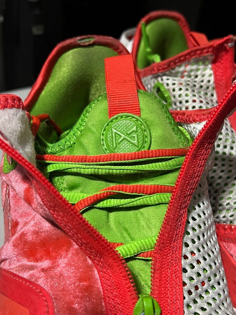 Nike PG4 "Christmas" on Carousell