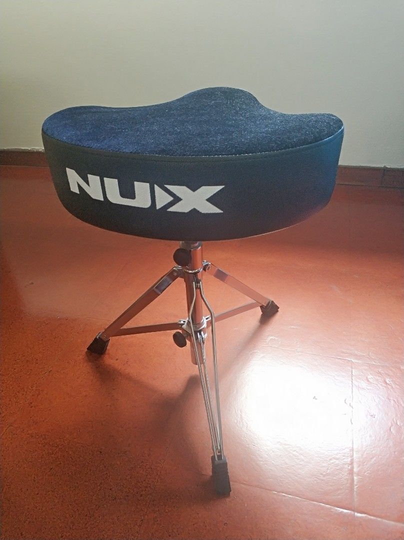 NUX drum throne stool, Hobbies & Toys, Music & Media, Musical