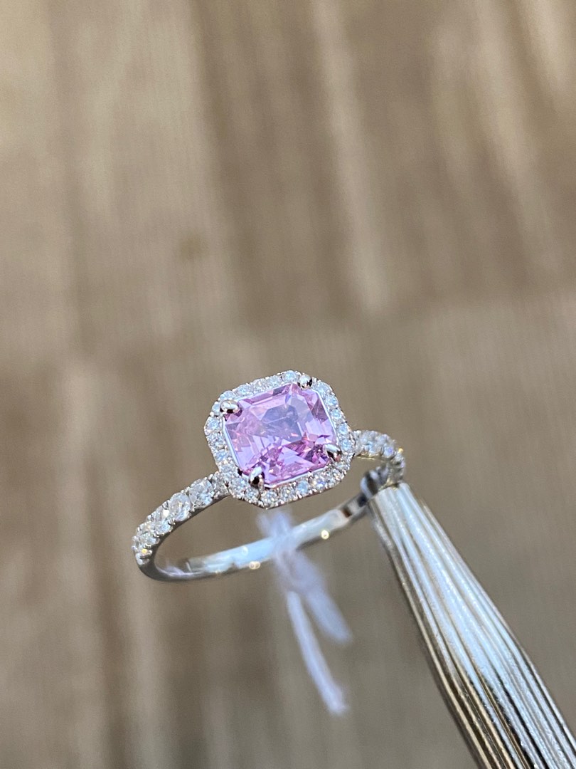 Sweet Pink sapphire ring