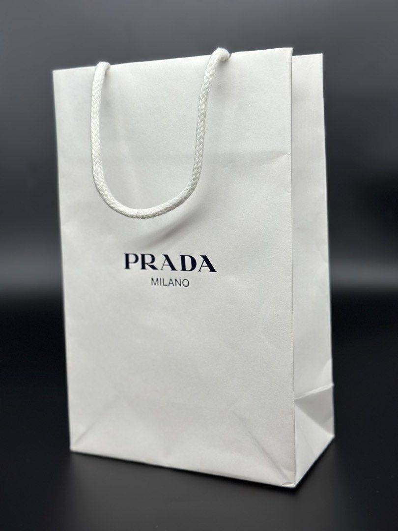 Prada Gift Paper Bag 普拉達禮袋紙袋16cm x 8cm x 25cm, 名牌, 手袋及