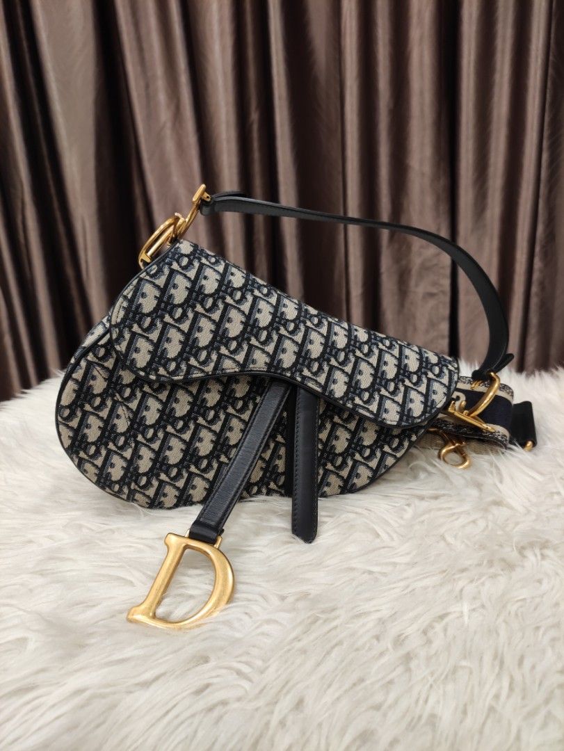 Dior oblique canvas sale medium saddle bag