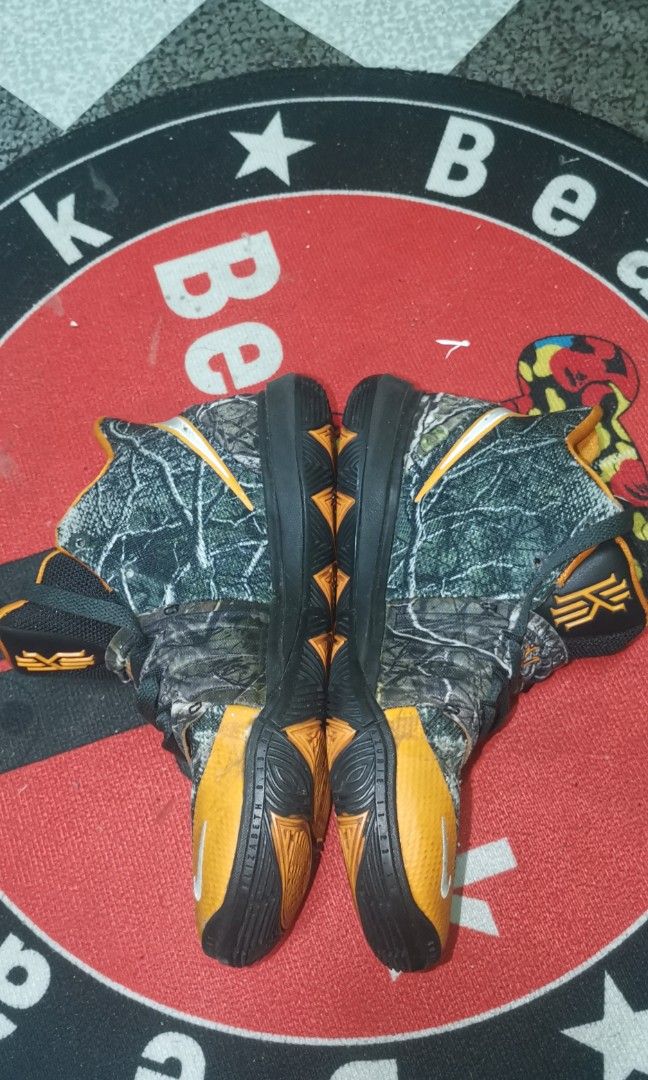 Kyrie 5 taco shop kids