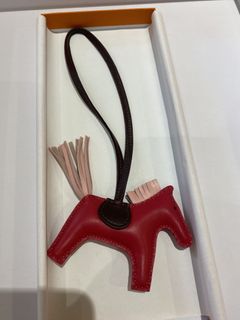 （分類：）位於 。 由 mschraizi 提交（商品編號 1250793565，圖片 1）。簡介： 。