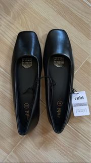 Rubi Vegan in Black