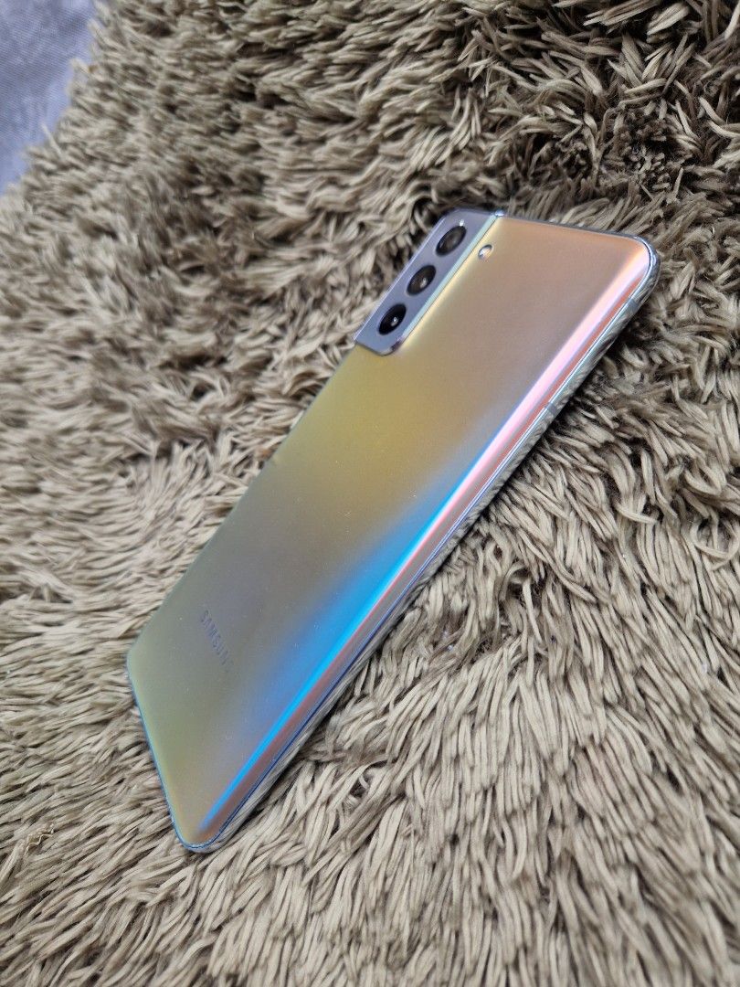 Samsung S21 plus 5g (Category: Samsung) located in Quezon City. Submitted by mubrogadgets (Listing ID 1250764200, Image 3). Description: Samsung s21 Plus no issue/ no history of repair 5g data connection 256gb/8gb 💯Dynamic AMOLED 2X, 120Hz, 💯Corning Gorilla Glass Victus 💯Exynos 2100 Fingerprint (under display, ultrasonic 4800 mahh 💯gaming phone 💯high qualty display 💯camera phone.