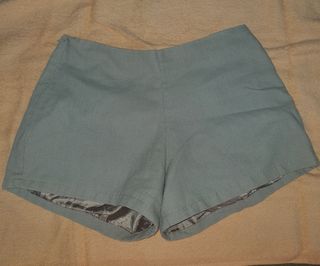 Short pants
