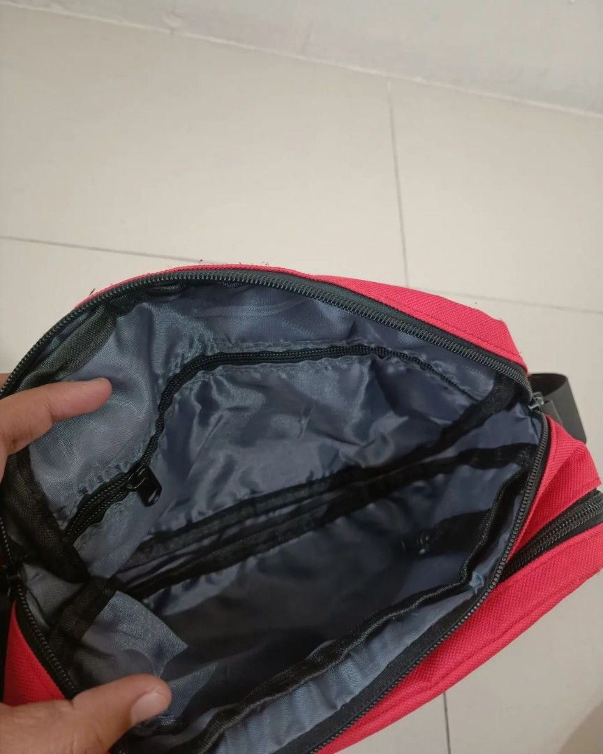 Shoulder bag places faces x uniqlo nike fila, Fesyen Pria, Tas & Dompet