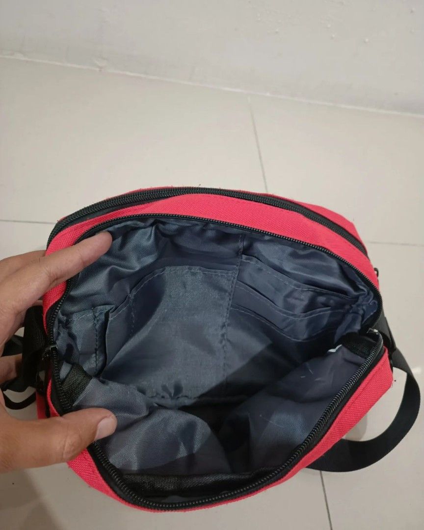 Shoulder bag places faces x uniqlo nike fila, Fesyen Pria, Tas & Dompet