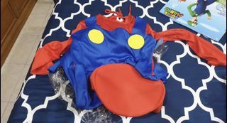 Super Mario costume