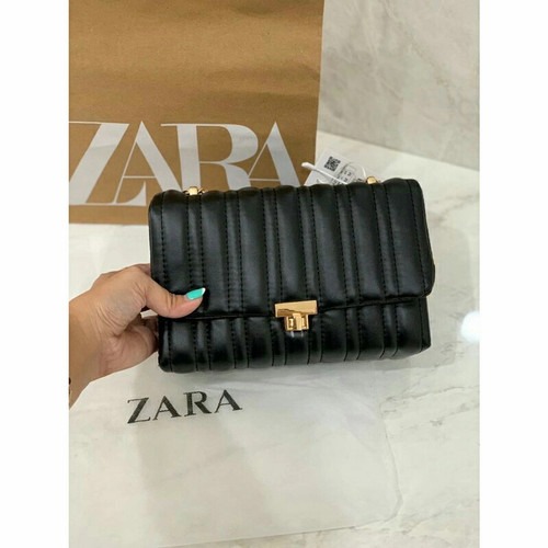 Quilted midi best sale crossbody bag