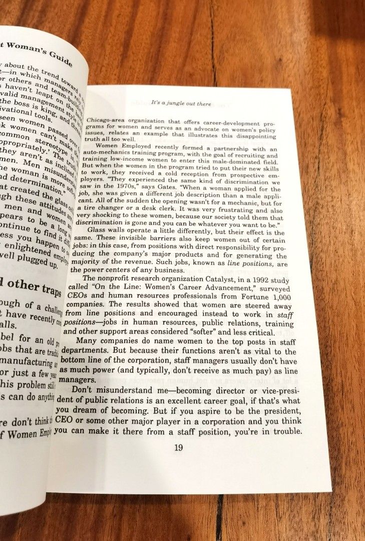 The Smart Woman's Guide To Interviewing And Salary Negotiation Book By