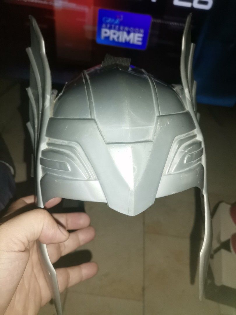Thor mask (Category: Western Merchandise) located in Quezon City. Submitted by simplelang22 (Listing ID 1250858971, Image 2). Description: Thor mask as is.