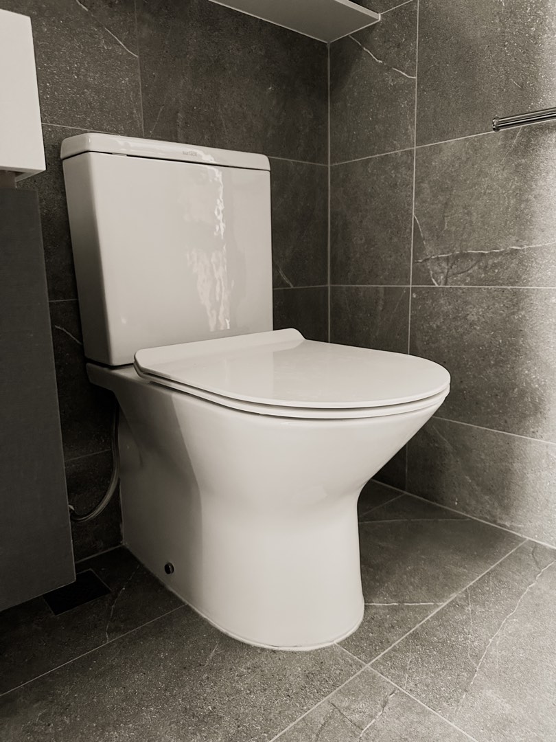 Toilet bowl, Furniture & Home Living, Bathroom & Kitchen Fixtures on