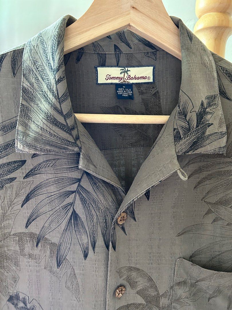 Tommy Bahama 100% Silk Hawaiian Shirt LARGE