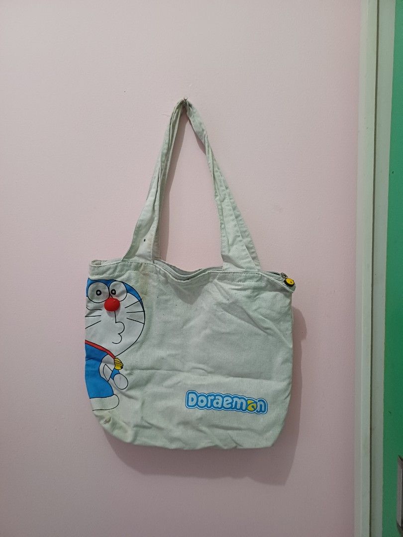 Totebag Doraemon Gramedia Fesyen Wanita Tas Dompet di Carousell