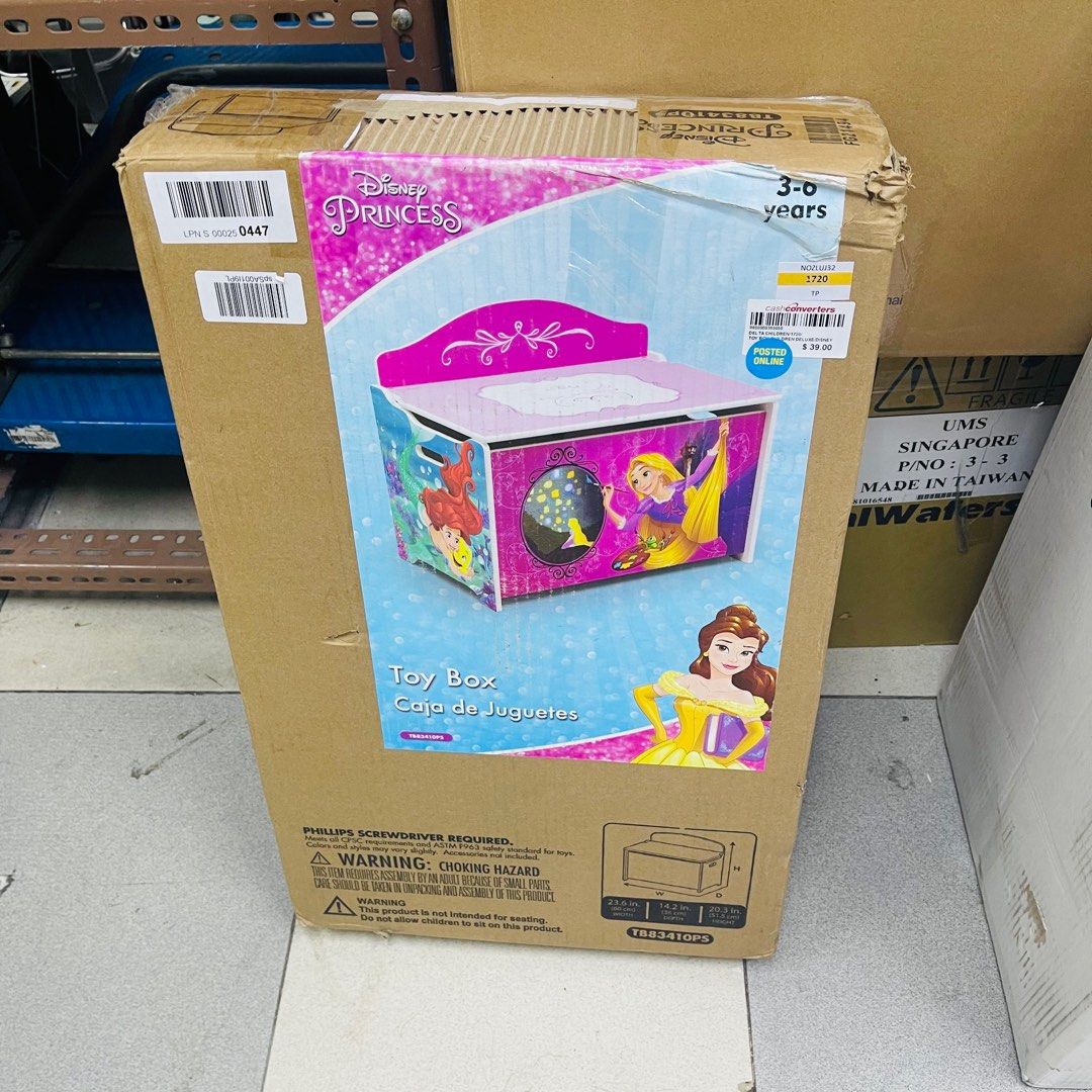 Disney princess outlet deluxe toy box