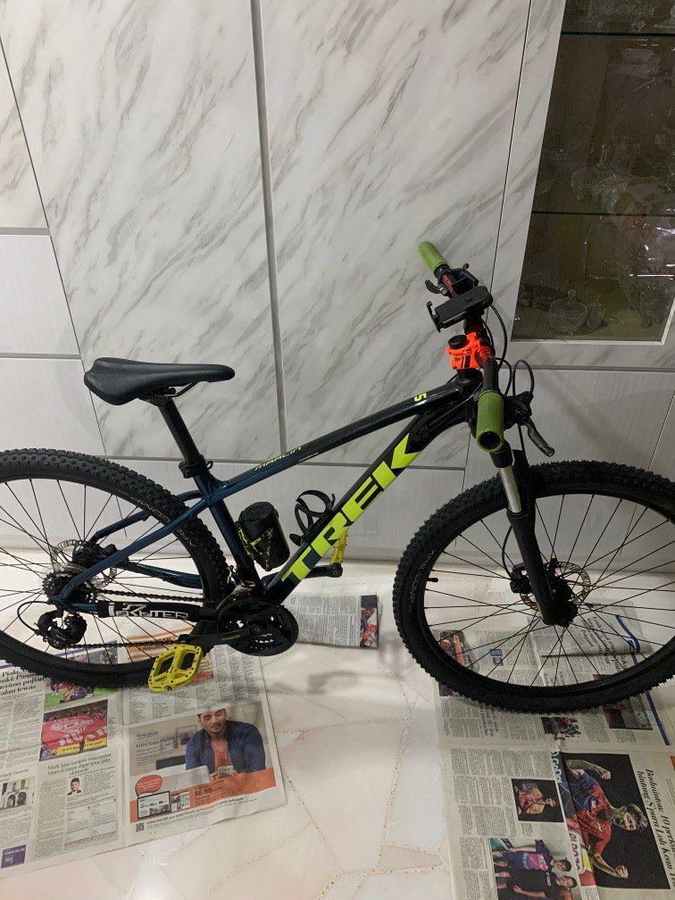 Bicicleta trek marlin 5 deals