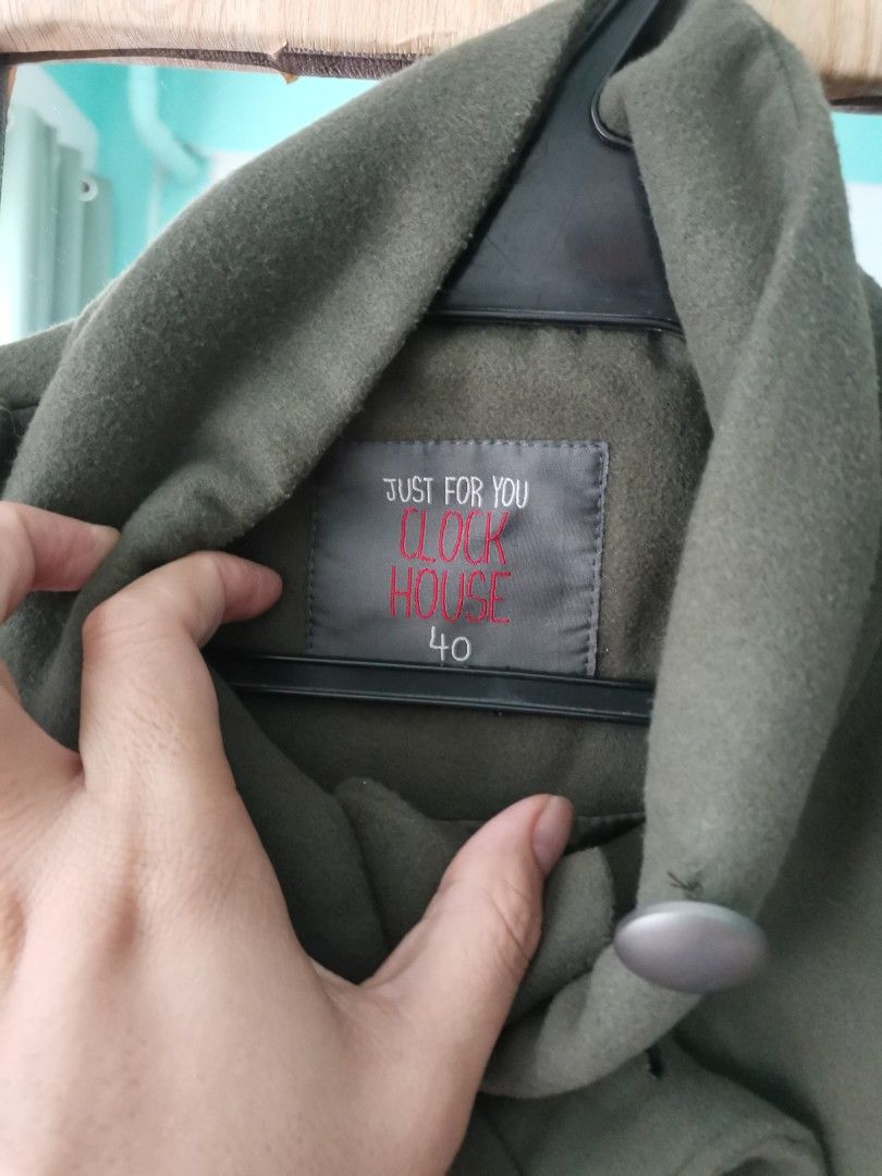 Trench Coat (Category: Coats, Jackets and Outerwear) located in Taguig. Submitted by nazthings (Listing ID 1250767540, Image 2). Description: size 40 suitable for womens with height of 5'0.