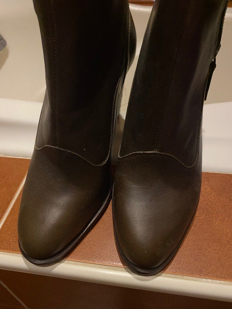 Ugg top dolores boots