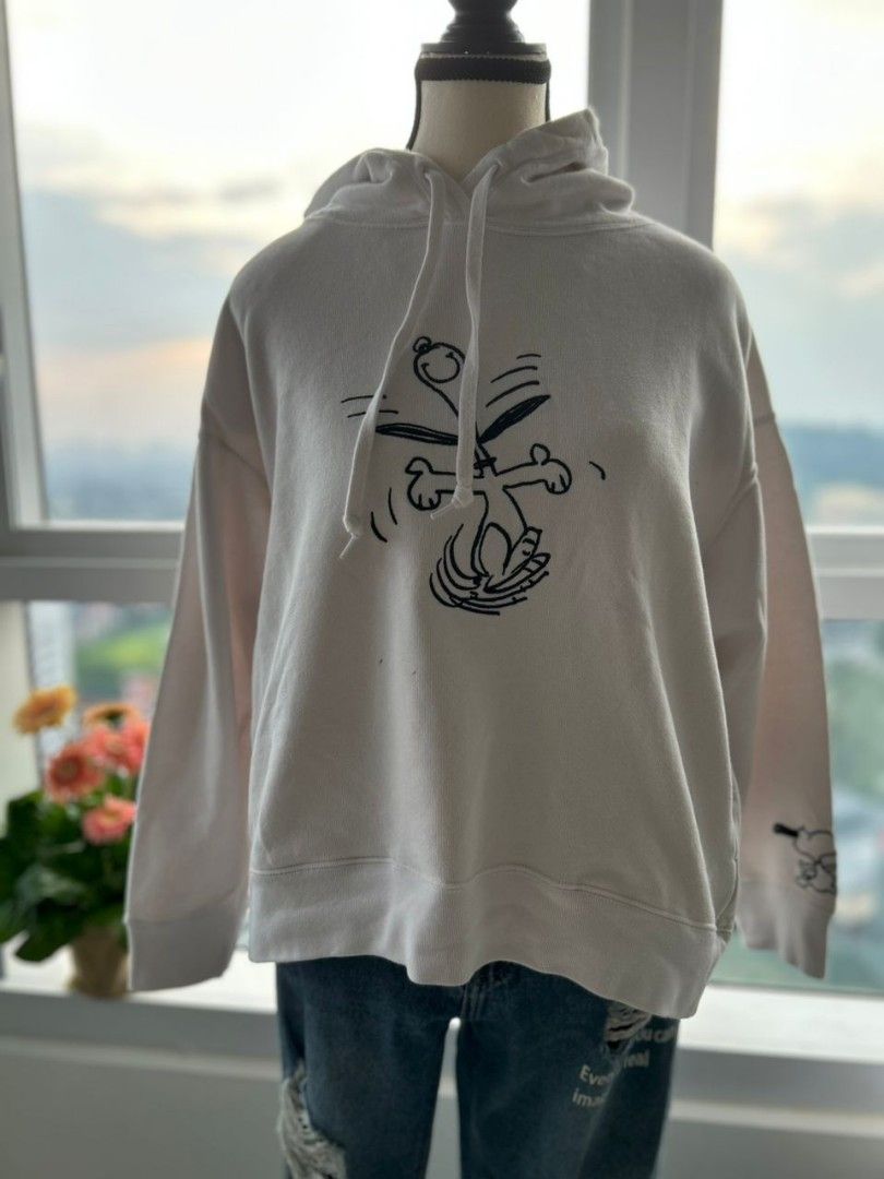 Under armour snoopy hoodie sales