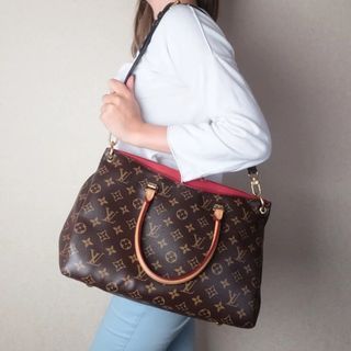 Lv pallas 28 cm, Luxury, Bags & Wallets on Carousell