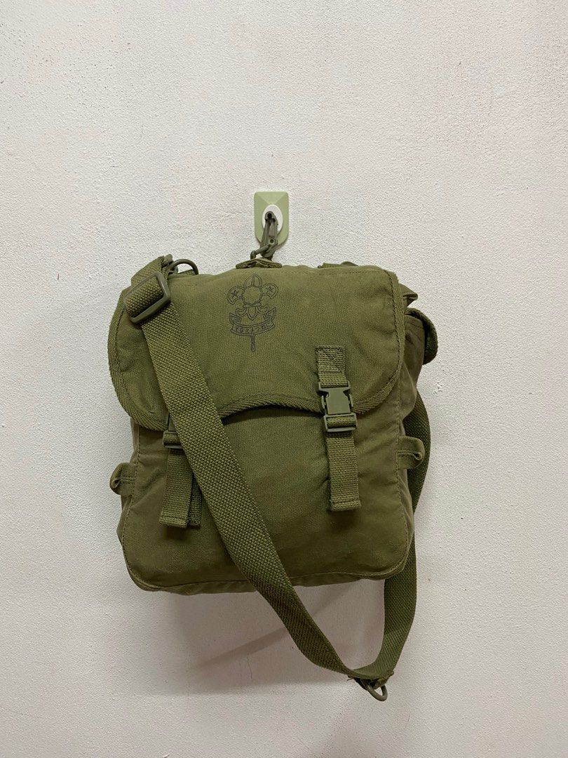 VINTAGE ARMY BAG