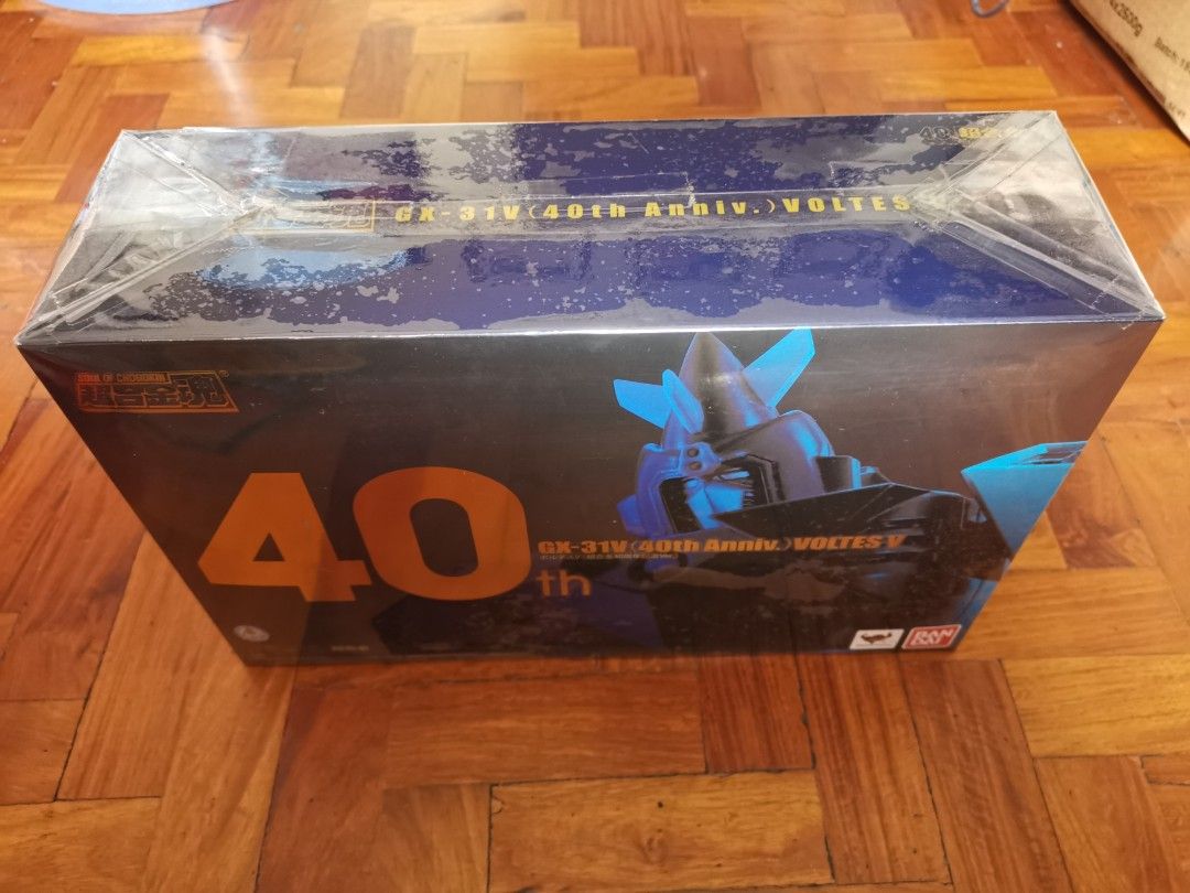 VOLTES V 40TH ANNIVERSARY (Category: Figurines & Statues) located in Manila. Submitted by genesis11_21 (Listing ID 1250892805, Image 2). Description: VOLTES V 40TH ANNIVERSARY Soul of chogokin bandai Complete Diecast 09976022888.