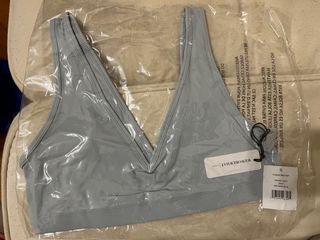 （分類：）位於 。 由 geleeee 提交（商品編號 1250855695，圖片 1）。簡介： 。