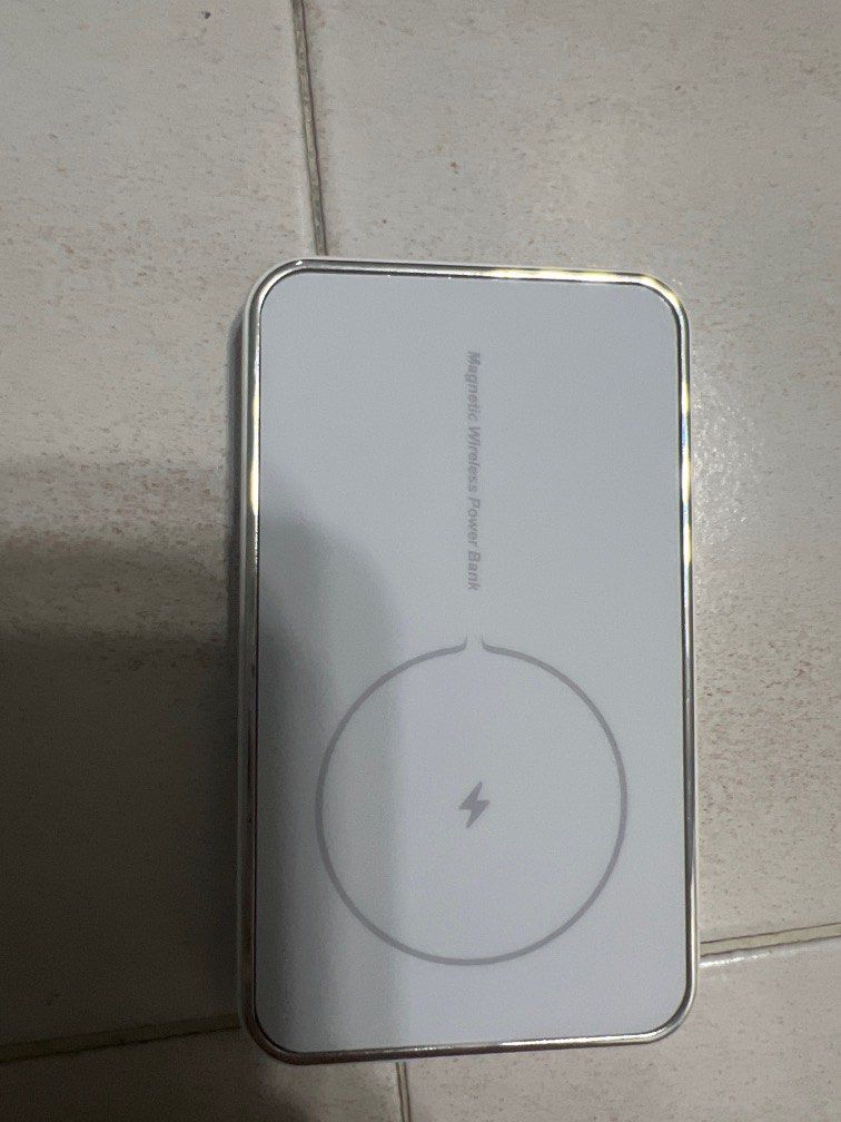 Wireless Charger, Car Accessories, Accessories on Carousell