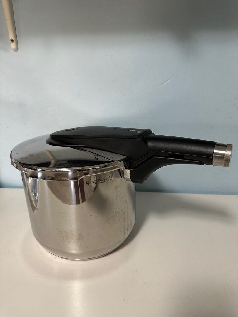 WMF Perfect Pro Pressure Cooker 6.5Litres, Furniture & Home Living