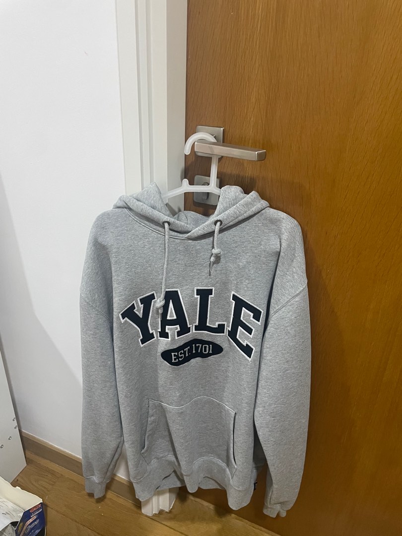 Yale hoodie, Women's Fashion, Coats, Jackets and Outerwear on Carousell