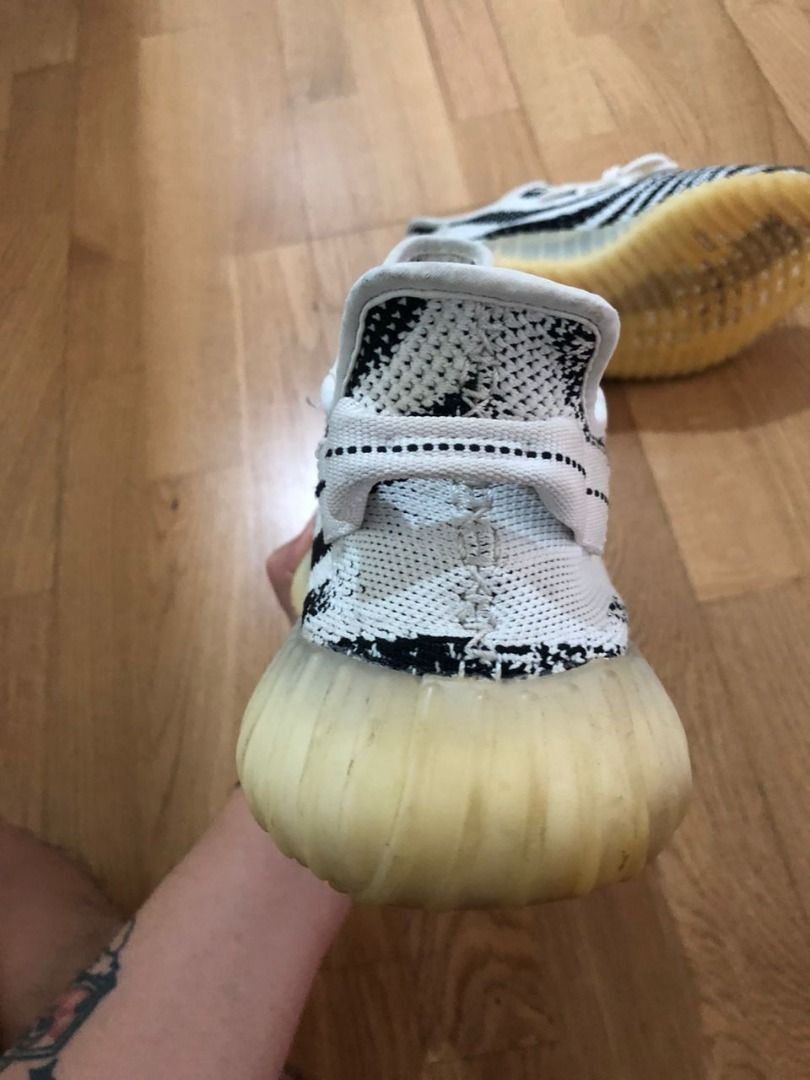 Yeezy zebra clearance back heel