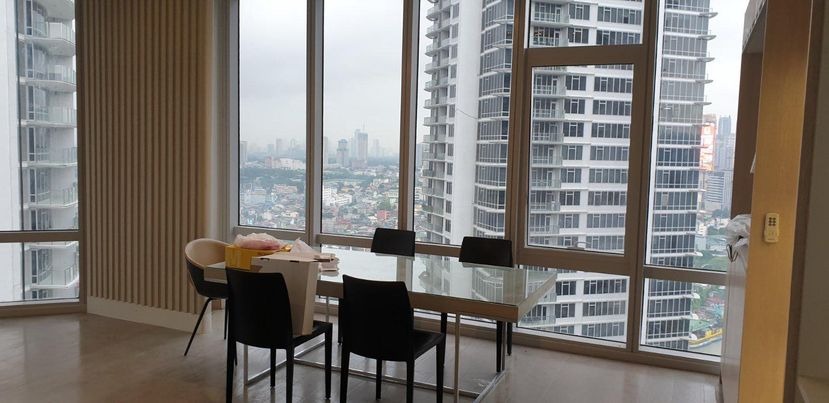 Curated visual reference: Visual Reference: 3Br Semi Penthouse Unit For Sale In Lorraine Tower Proscenium