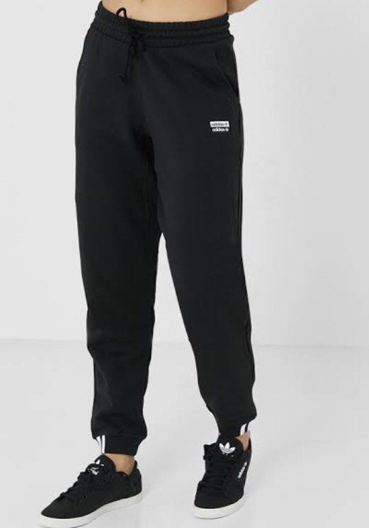 Adidas originals ryv cargo pant in black 2025