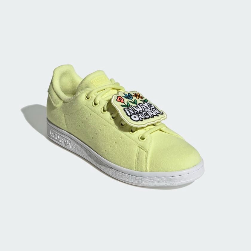 Yellow stan cheap smith shoes