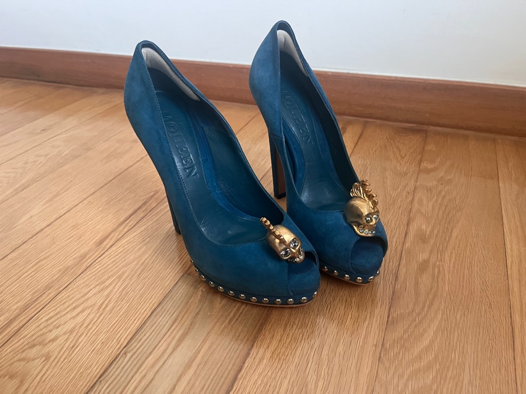 ALEXANDER McQUEEN ROYAL BLUE SUEDE PLATFORM PUMPS, SKULL PEEP-TOE,GOLD  HARDWARE