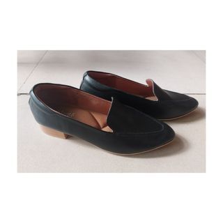 Andante Modern Loafers (Size 9, suitable for Size 7.5-8)