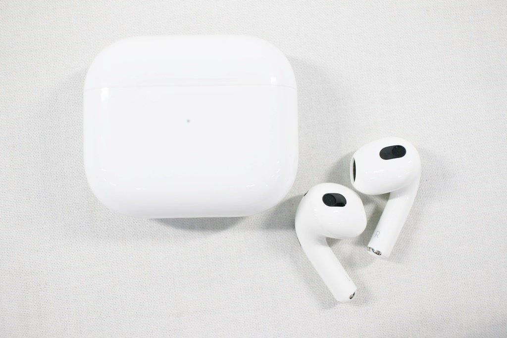 Apple Airpods (第3世代) MME73J/A 新品未開封 - イヤホン