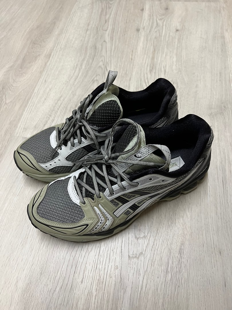 black kayano 25