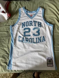 Authentic Trae Young Swingman City Edition Jersey Nba Nike, Men's Fashion,  Activewear on Carousell