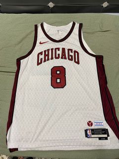 Nike Men's 2022-23 City Edition Chicago Bulls Lonzo Ball #2 White Dri-Fit Swingman Jersey, Small