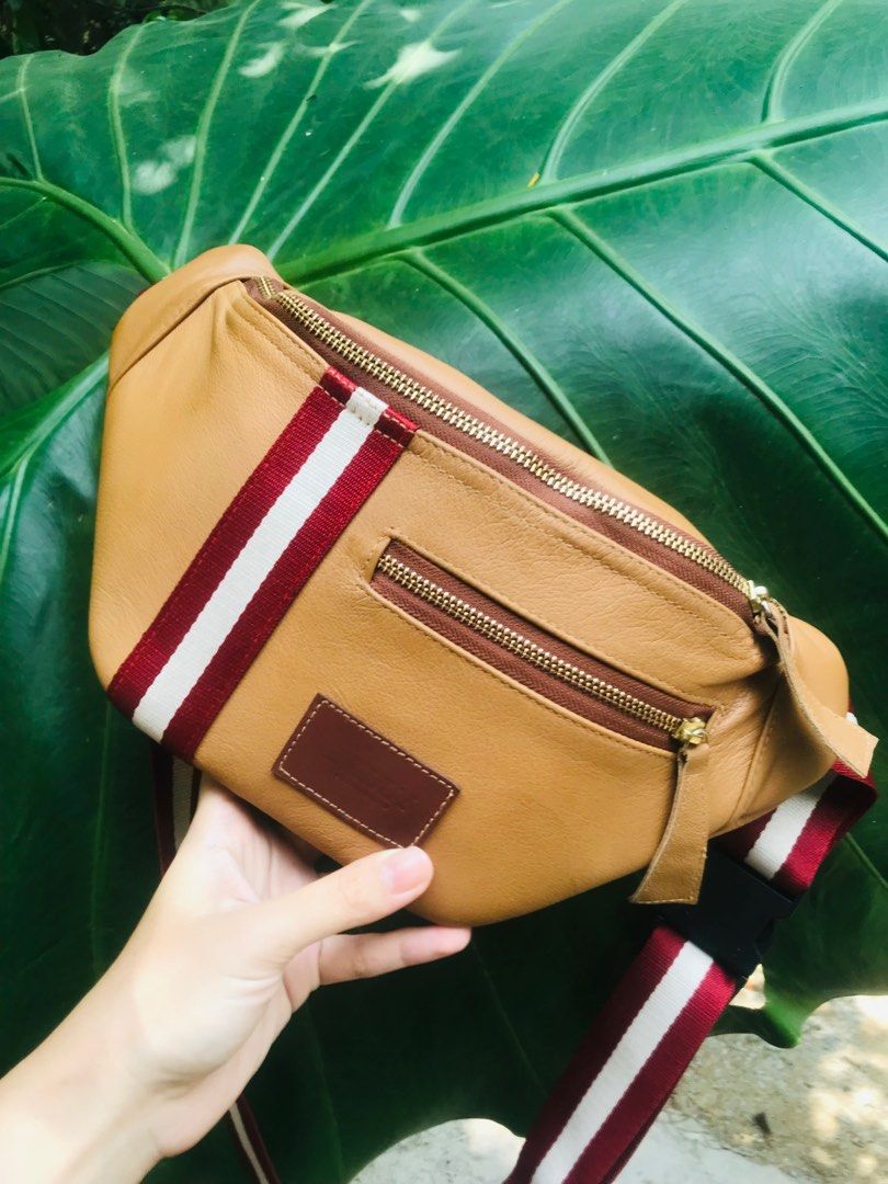 Bally hot sale pouch bag
